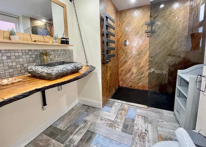 בית נופש The 1a Wenlock *